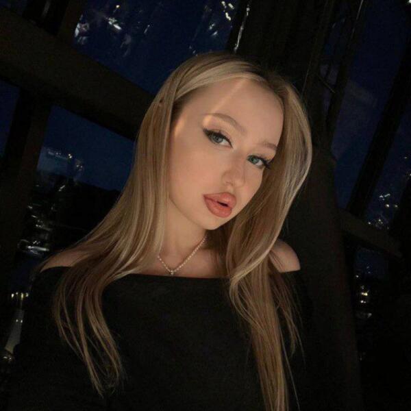Photo of кристина. Dating with women and girls from Kyiv