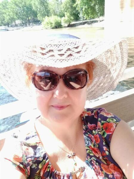 Photo of Светлана. Dating with women and girls from Winnipeg